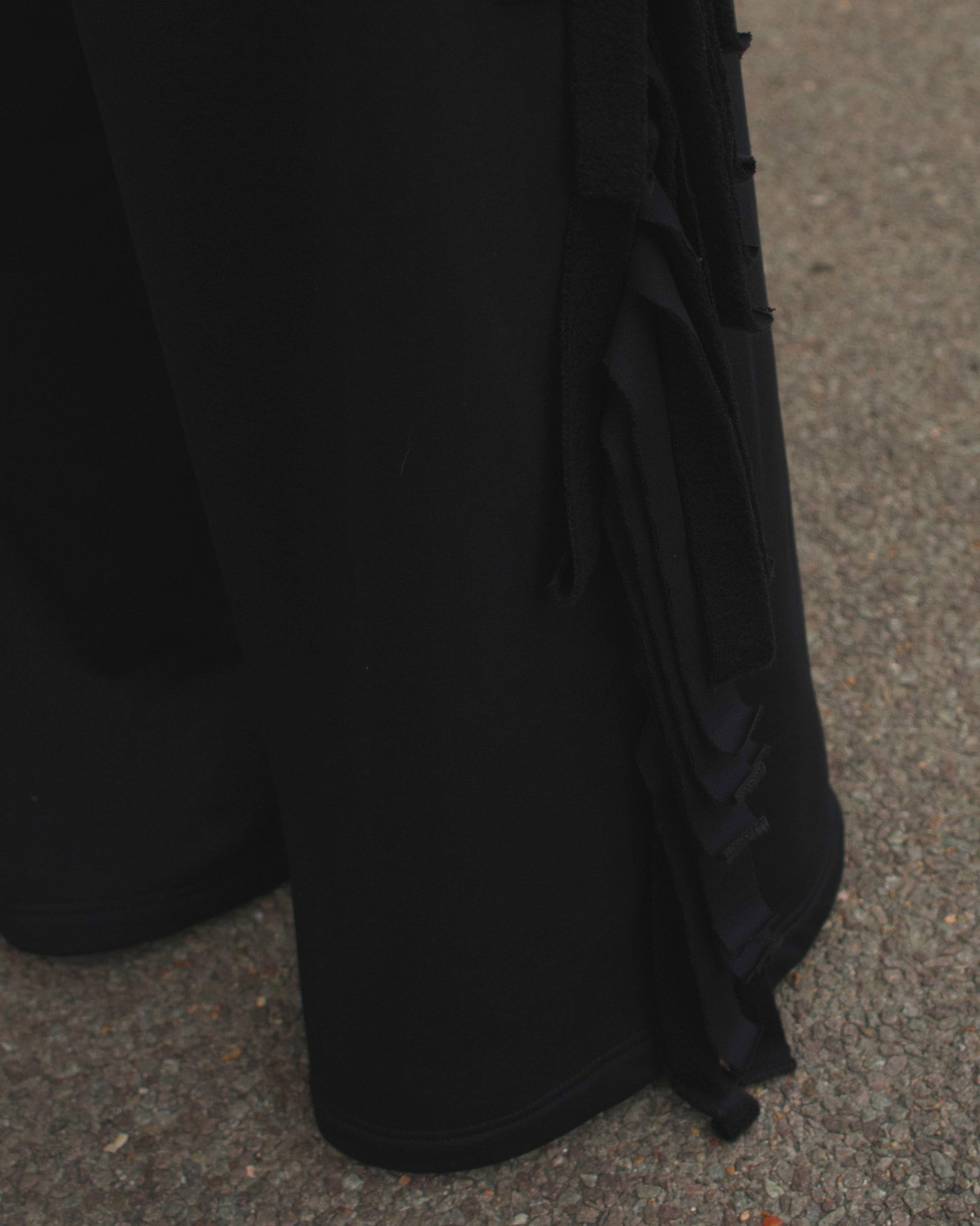 Cozy Cowboy Essential Fringe Wide-Leg Sweatpants — Black