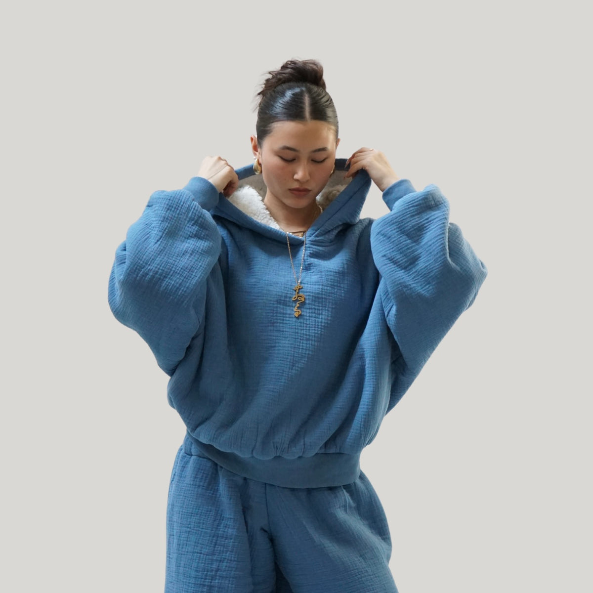Homebody Blanket Hoodie | Sherpa-Lined Bubble Gauze | Marieloulou