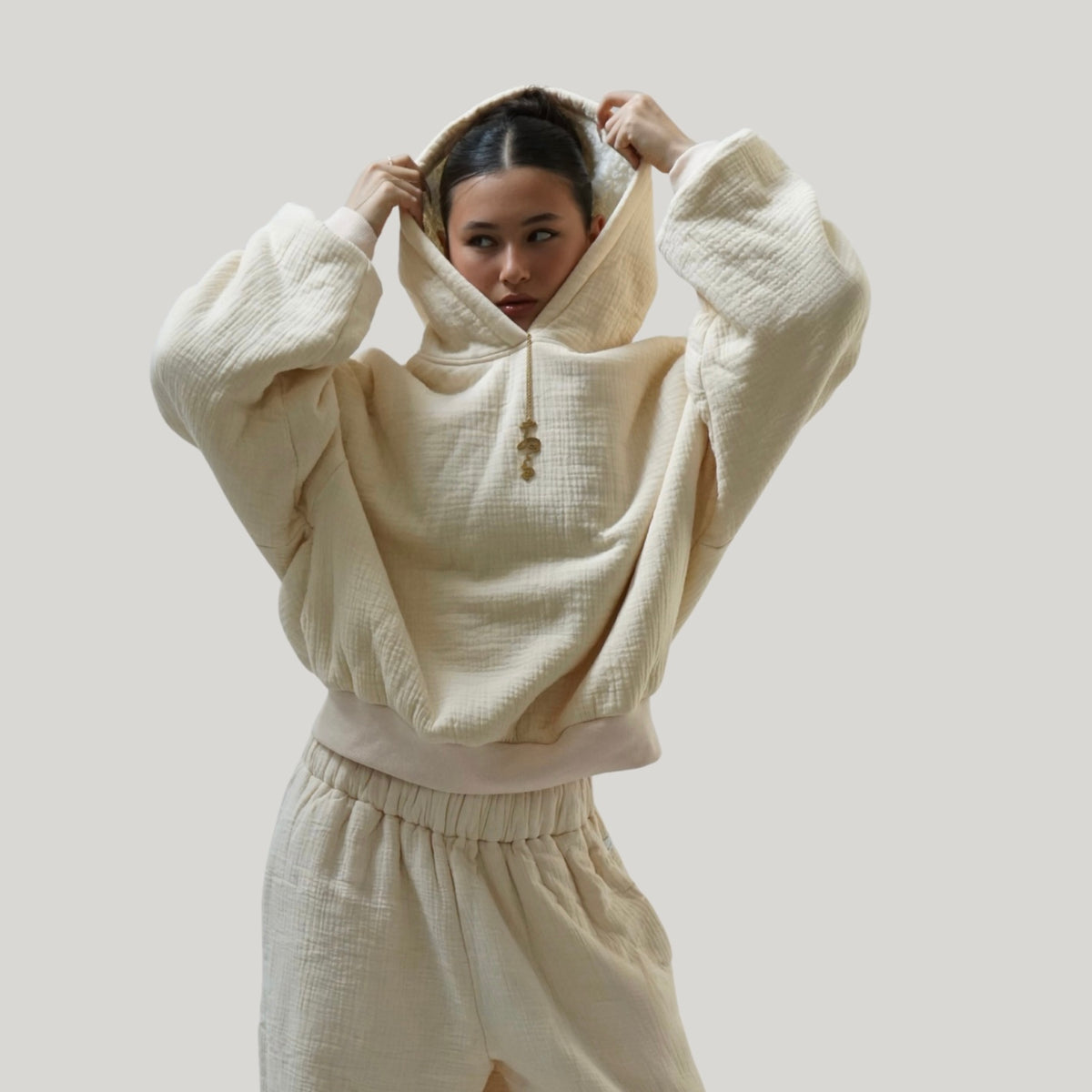 Homebody Blanket Hoodie | Sherpa-Lined Bubble Gauze | Marieloulou
