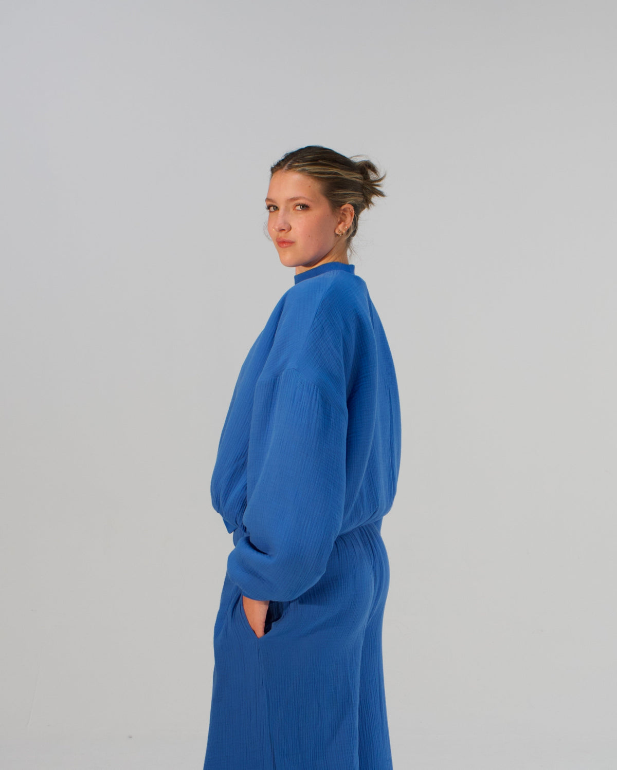 Homebody Blanket Crewneck - Blue