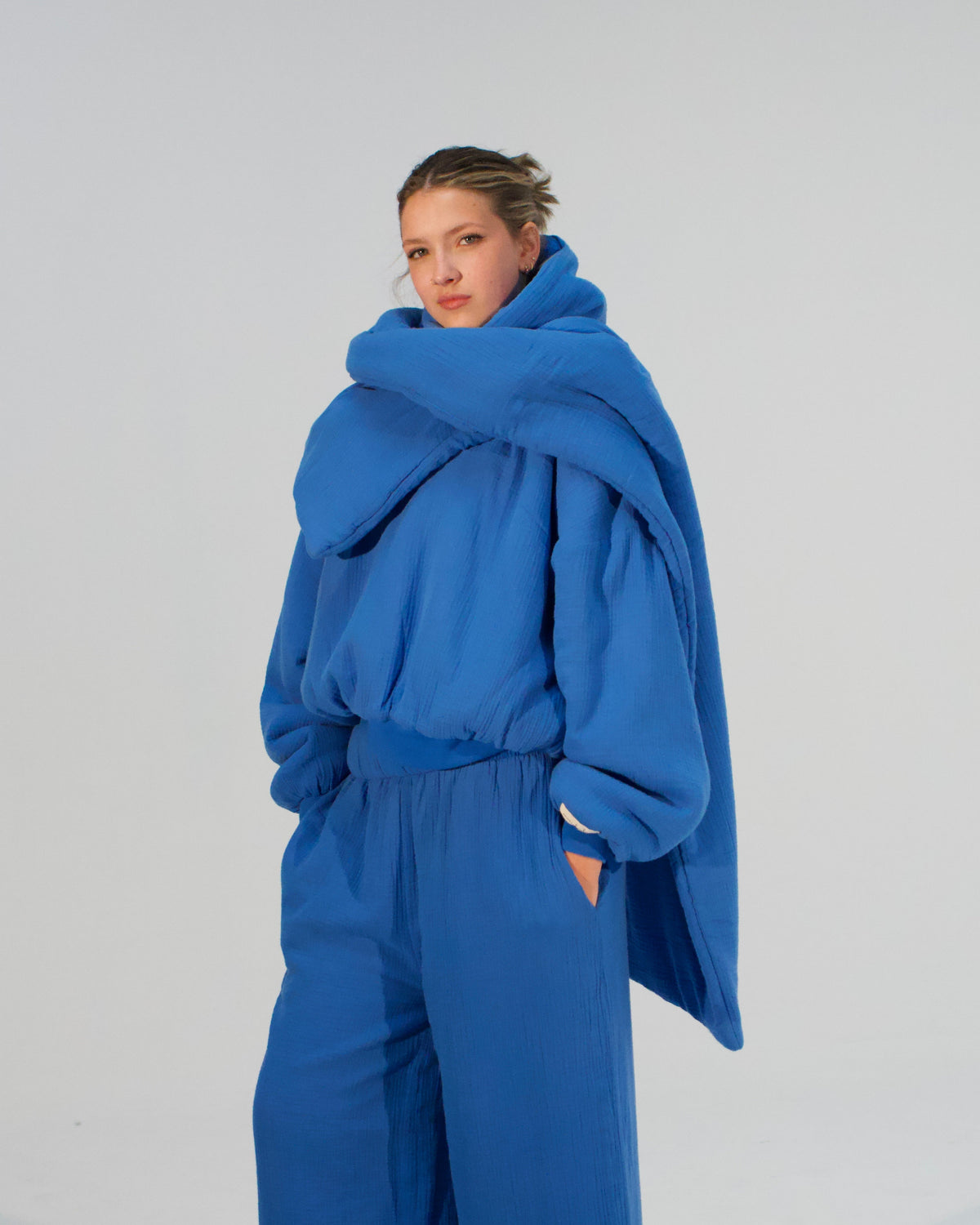 Homebody Blanket Crewneck - Blue
