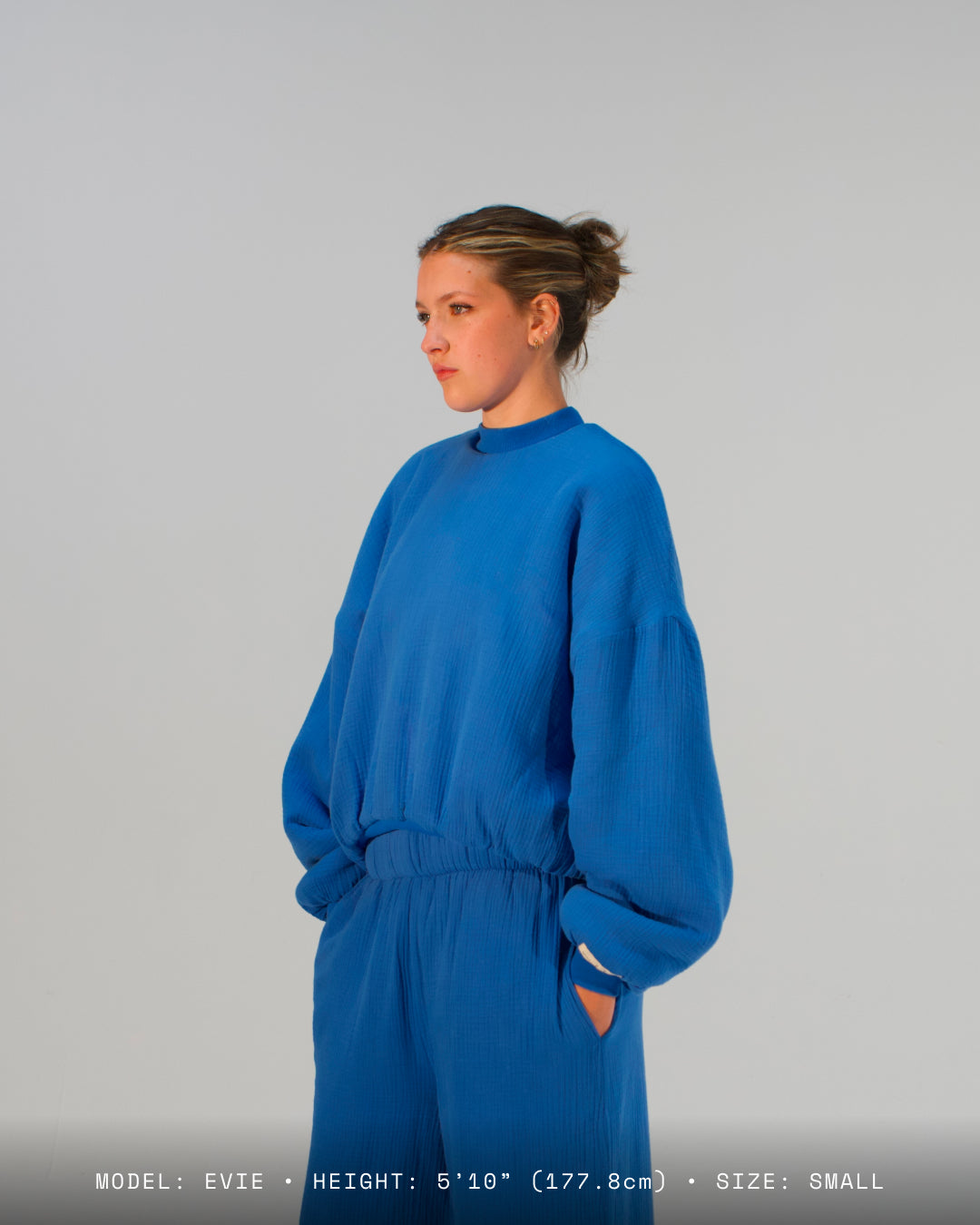 Homebody Blanket Crewneck - Blue