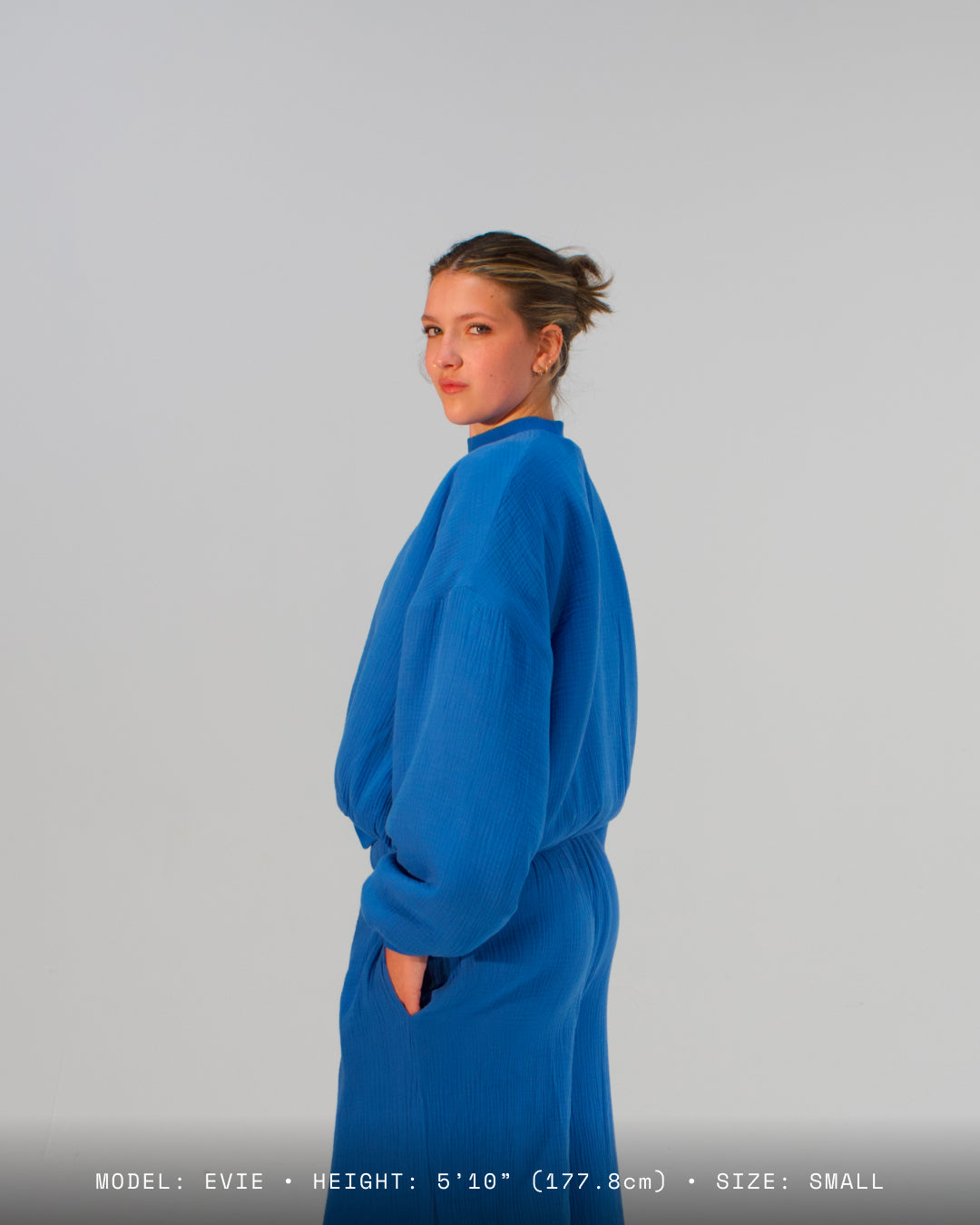 Homebody Blanket Crewneck - Blue