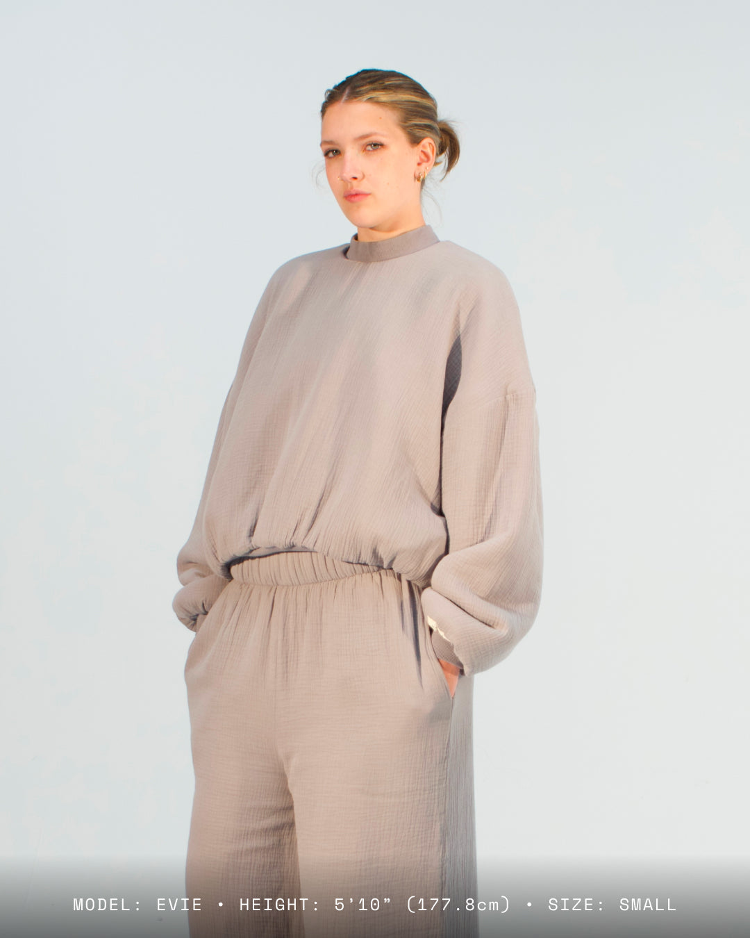 Homebody Blanket Crewneck - Gray