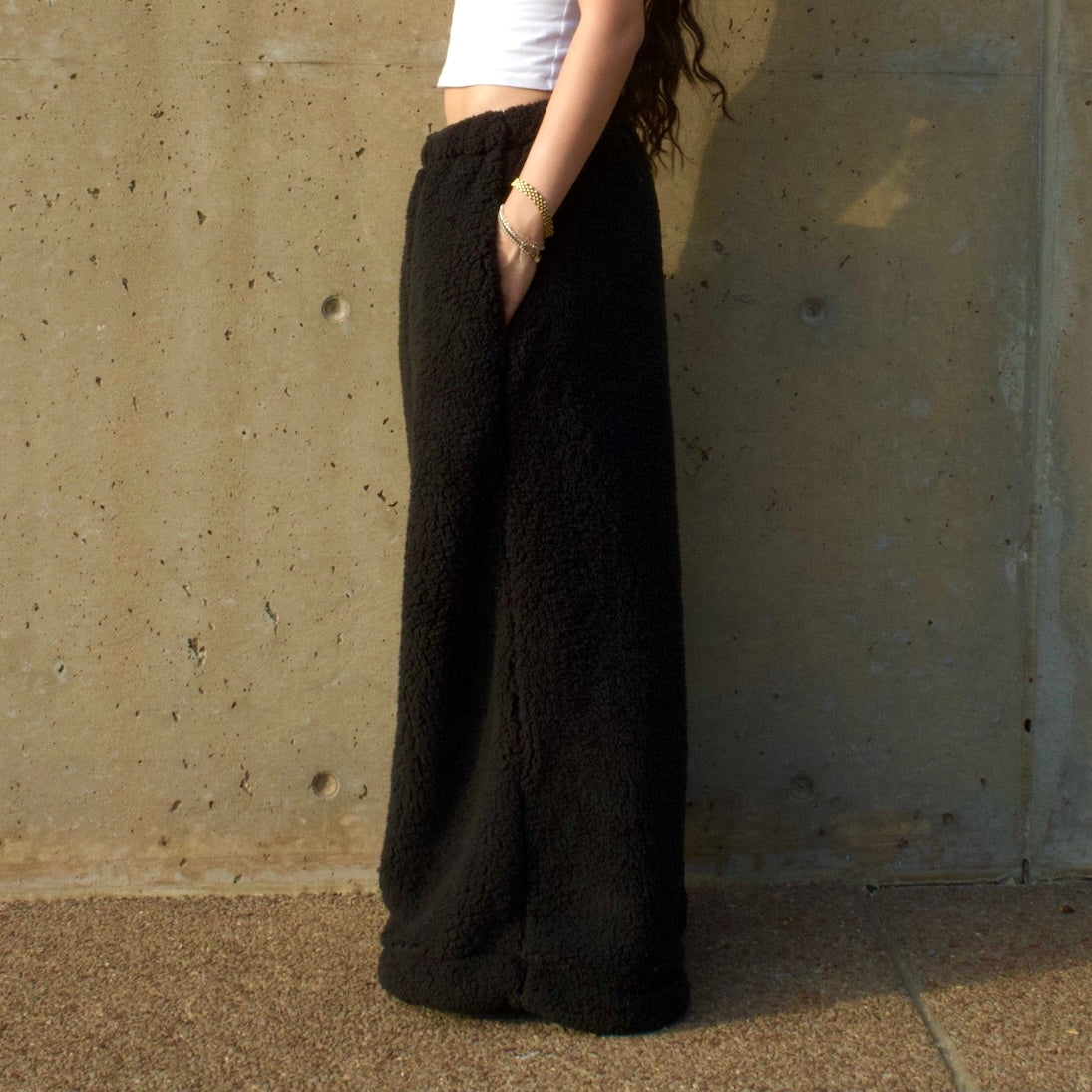 Unisex Homebody Full Sherpa Sweatpants - Black