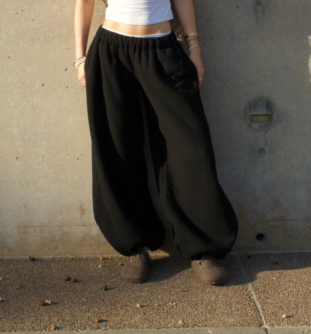 Homebody  Low Rise Pants - Black