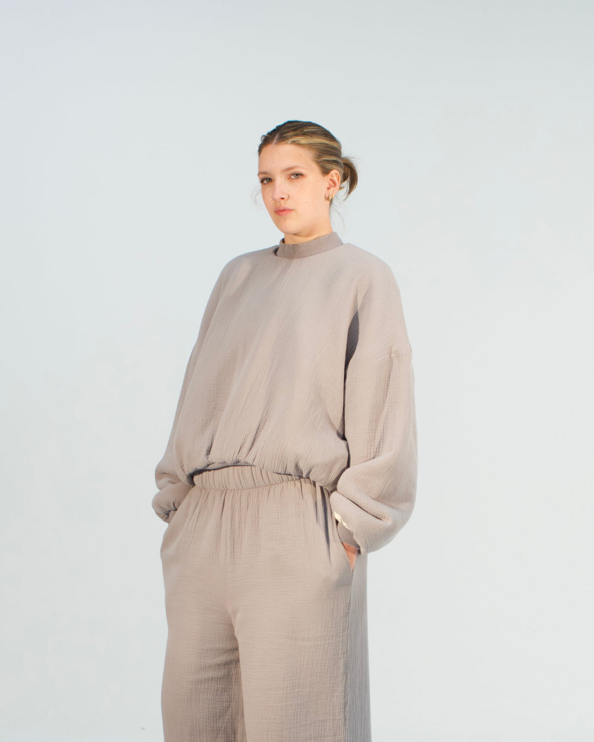 Homebody Blanket Crewneck - Gray